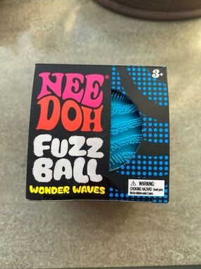 Brand New NeeDoh Fuzz Ball Wonder Waves - Blue